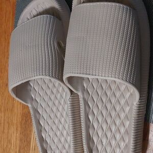 Khaki Soft lightweight Slippers thick sole